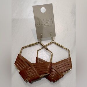 Leslie Curtis gold earrings with brown leather. NWT don't miss this. Exclusive
